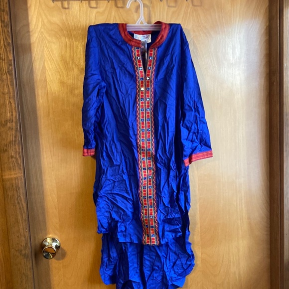 Mother Earth Ethnic Size Medium NWT Blue Top Handmade quality (see pictures) - Picture 1 of 10